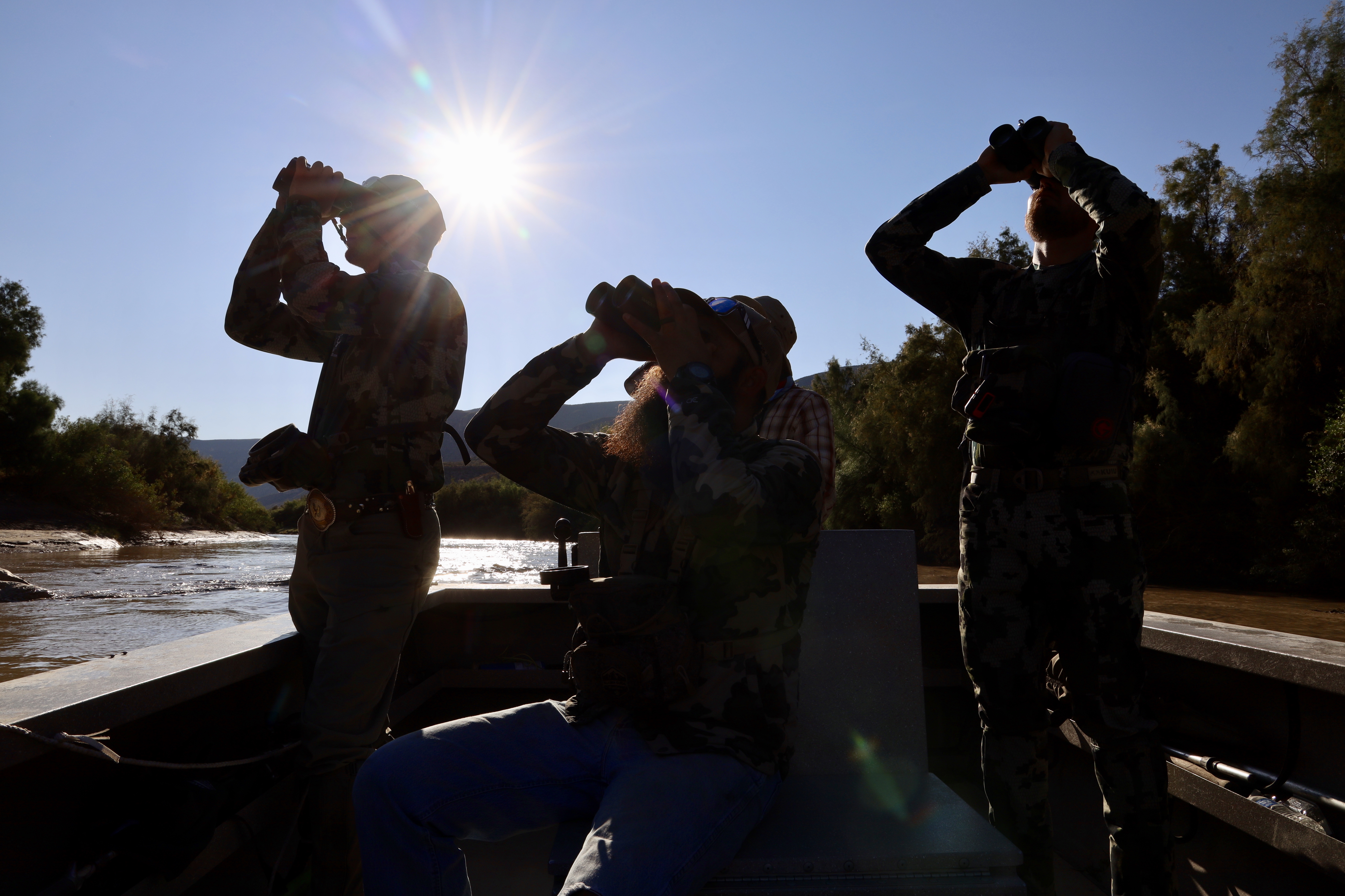 RIVER HUNT" DESERT SHEEP HUNT ON THE RIO GRANDE