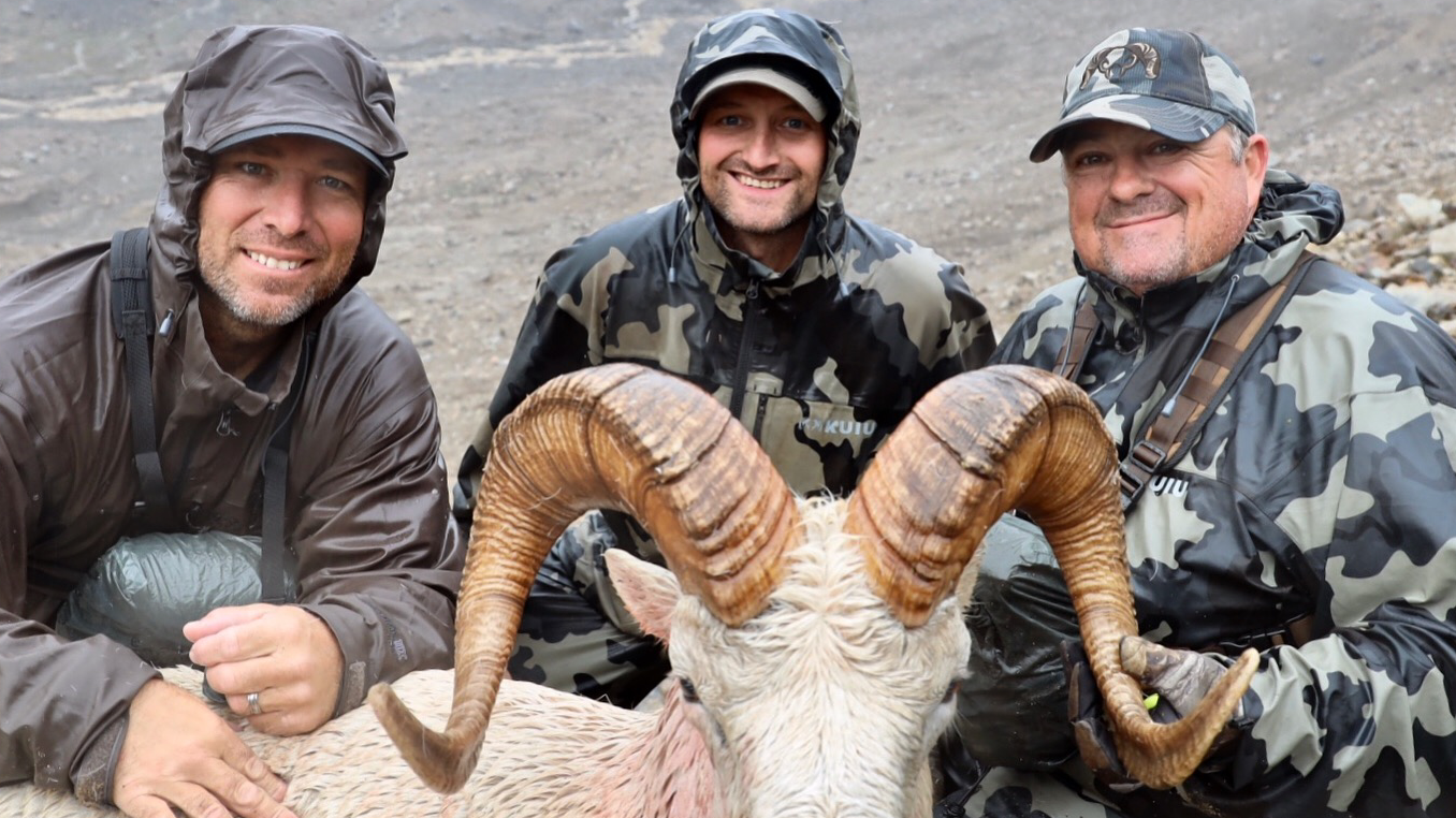 "MISSION IMPOSSIBLE" DALL SHEEP HUNTING IN ALASKA 
