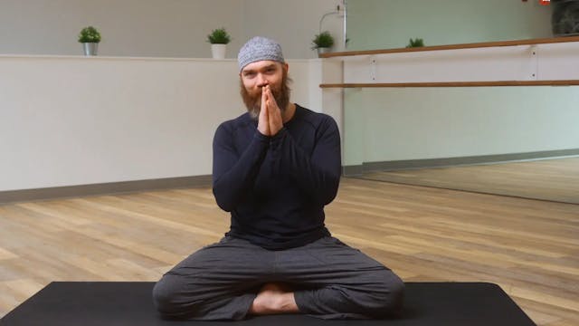 12 Minute Yoga Story with Matt