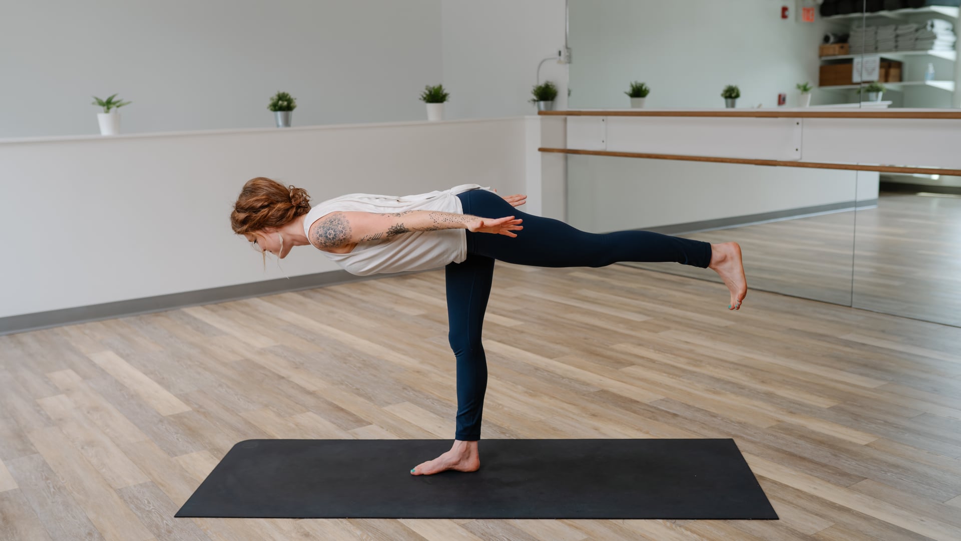 35 Minute Balance Flow with Kelsey