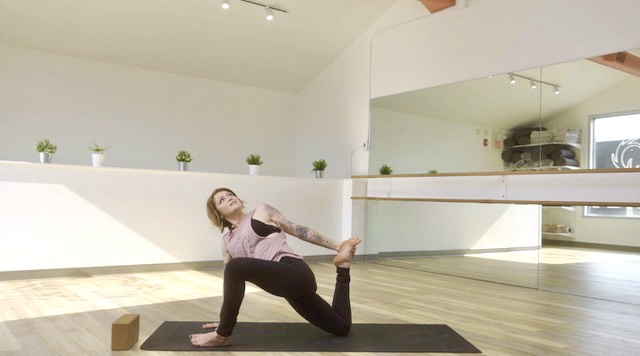 50 Minute All Levels Flow with Kelsey