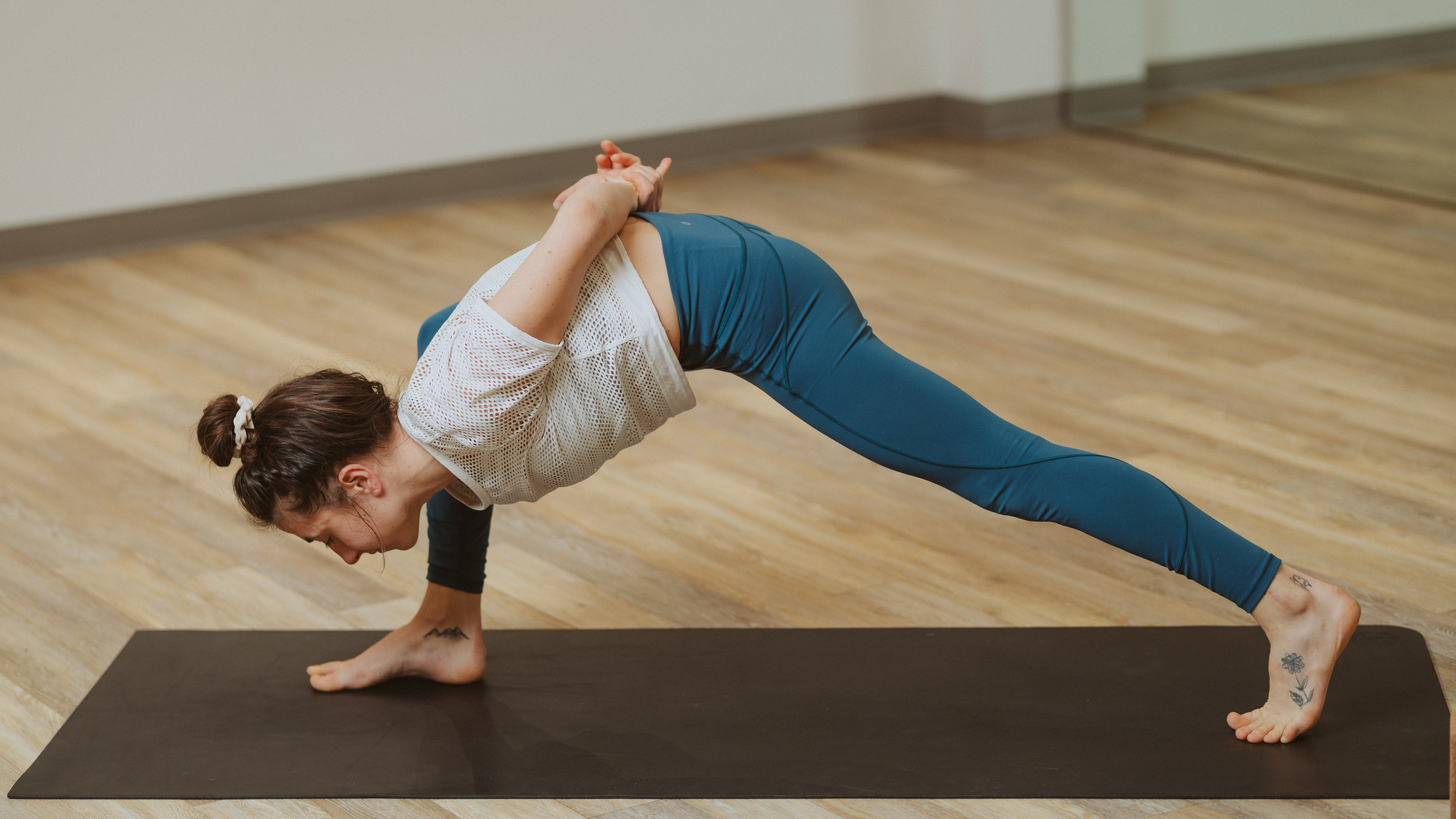 60 Minute Flow with Rhiannon