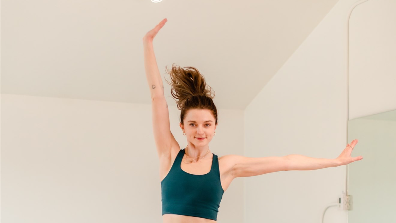 32 Minute Lower Body Barre with Brit