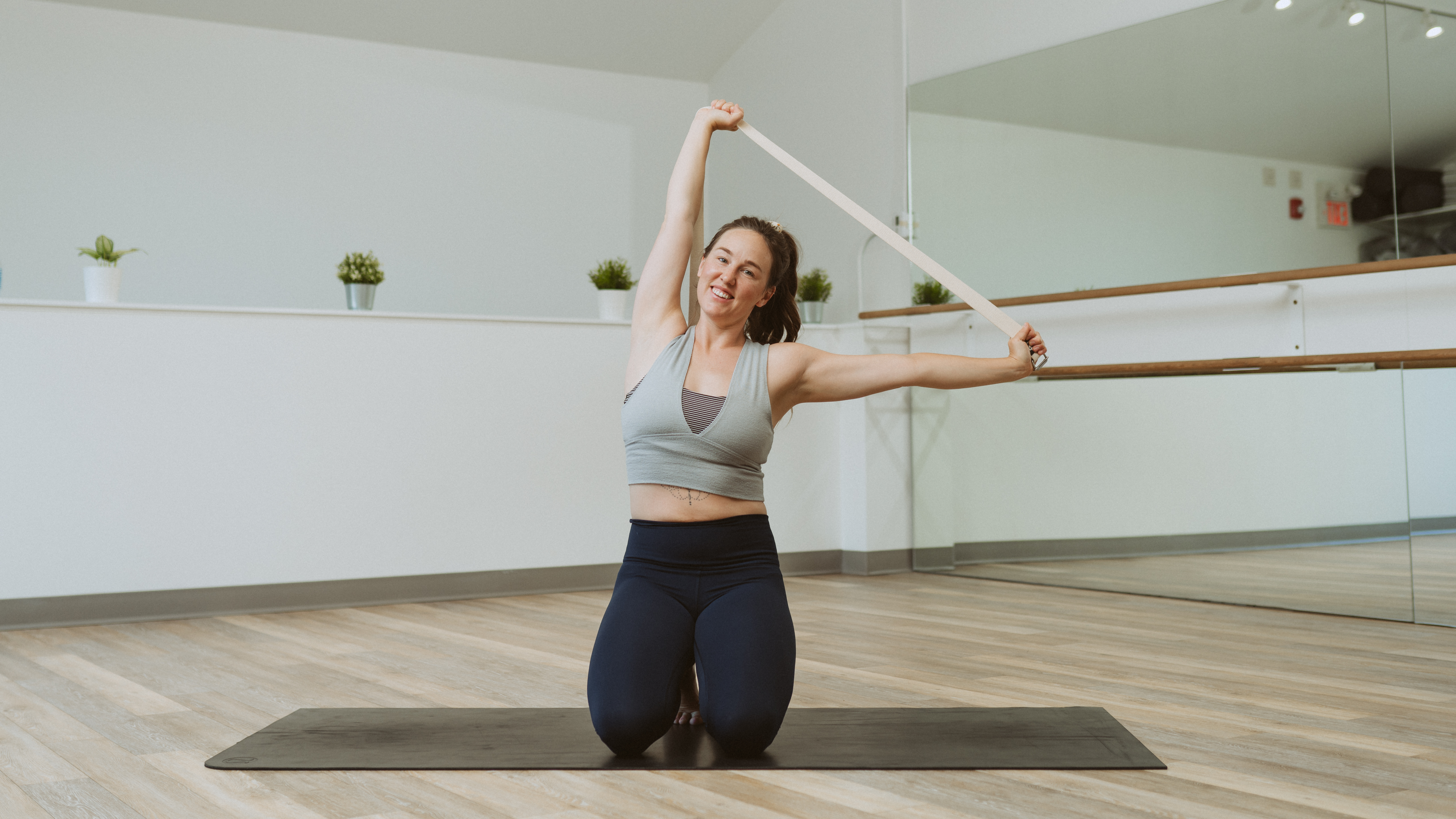 33 Minute Prenatal Series with Chesa: Part 1 - Prenatal Core Awareness