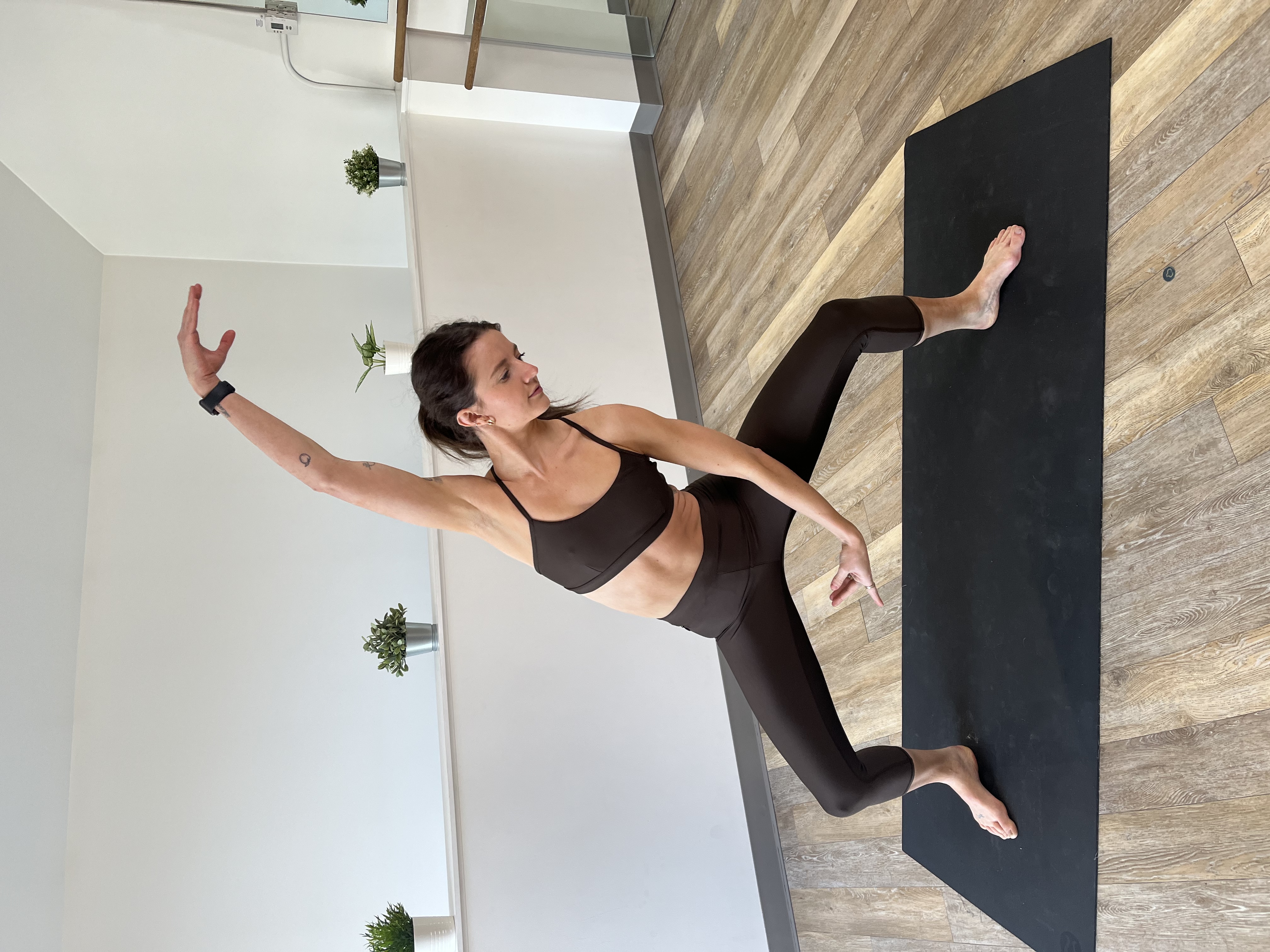 16 Minute Core Quickie with Brit