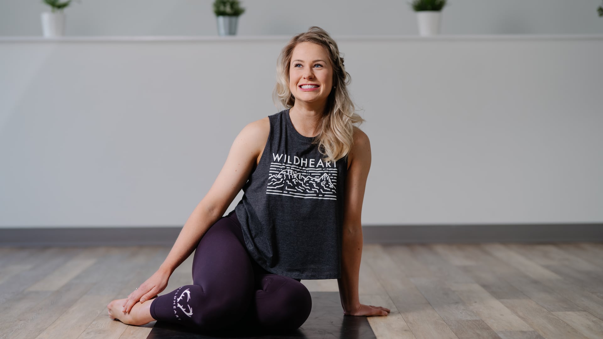 15 Minute Upper Body Sculpt with Bailey