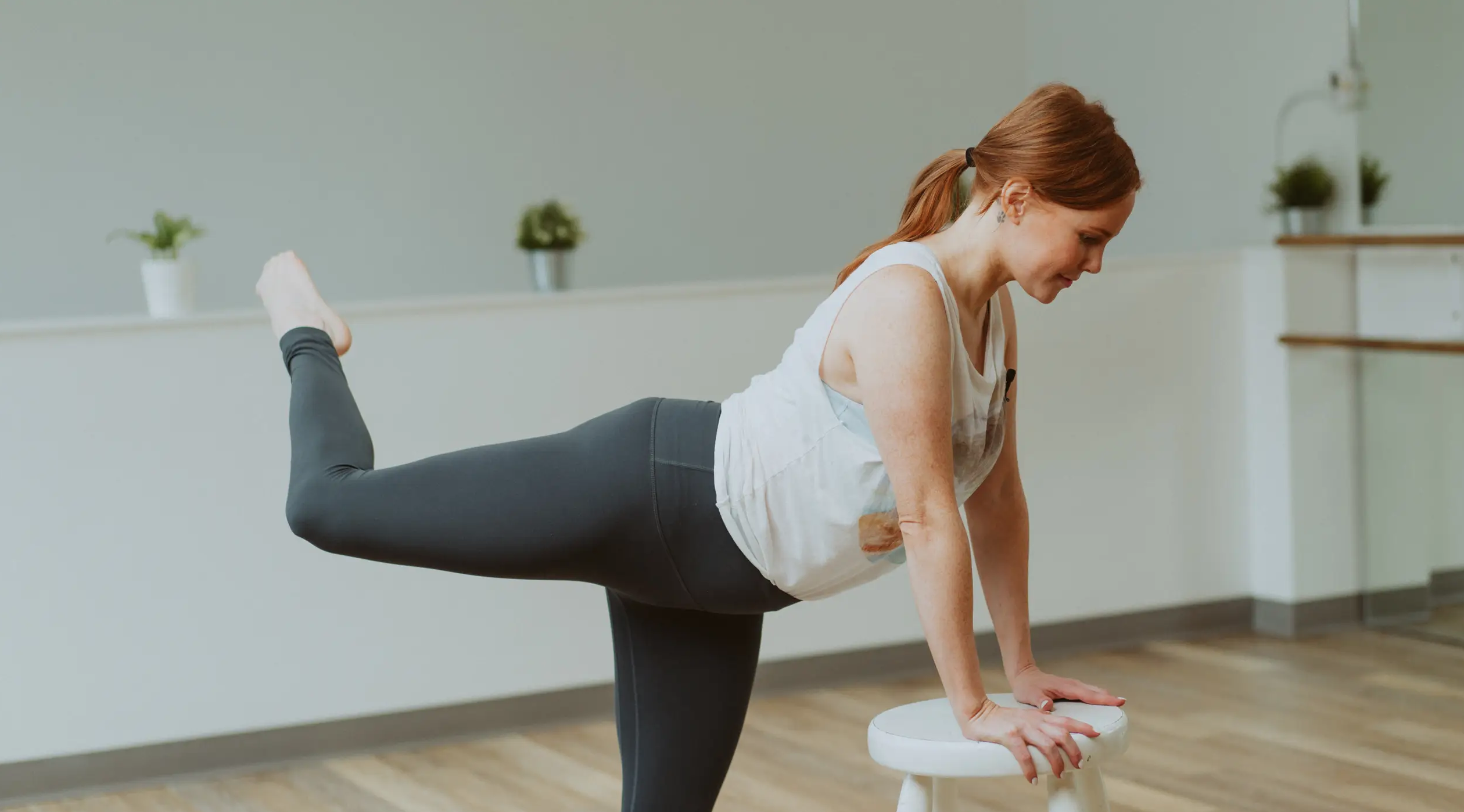 20 Minute Lower Body Chair Sculpt with Emily