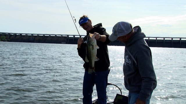 Alabama Bass Fishing Lake Wilson and ...