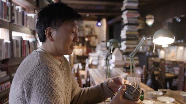 Kintsugi, Mended With Gold Reflection