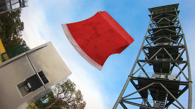 GIANT AXE BLADE Vs. FRIDGE from 45m T...