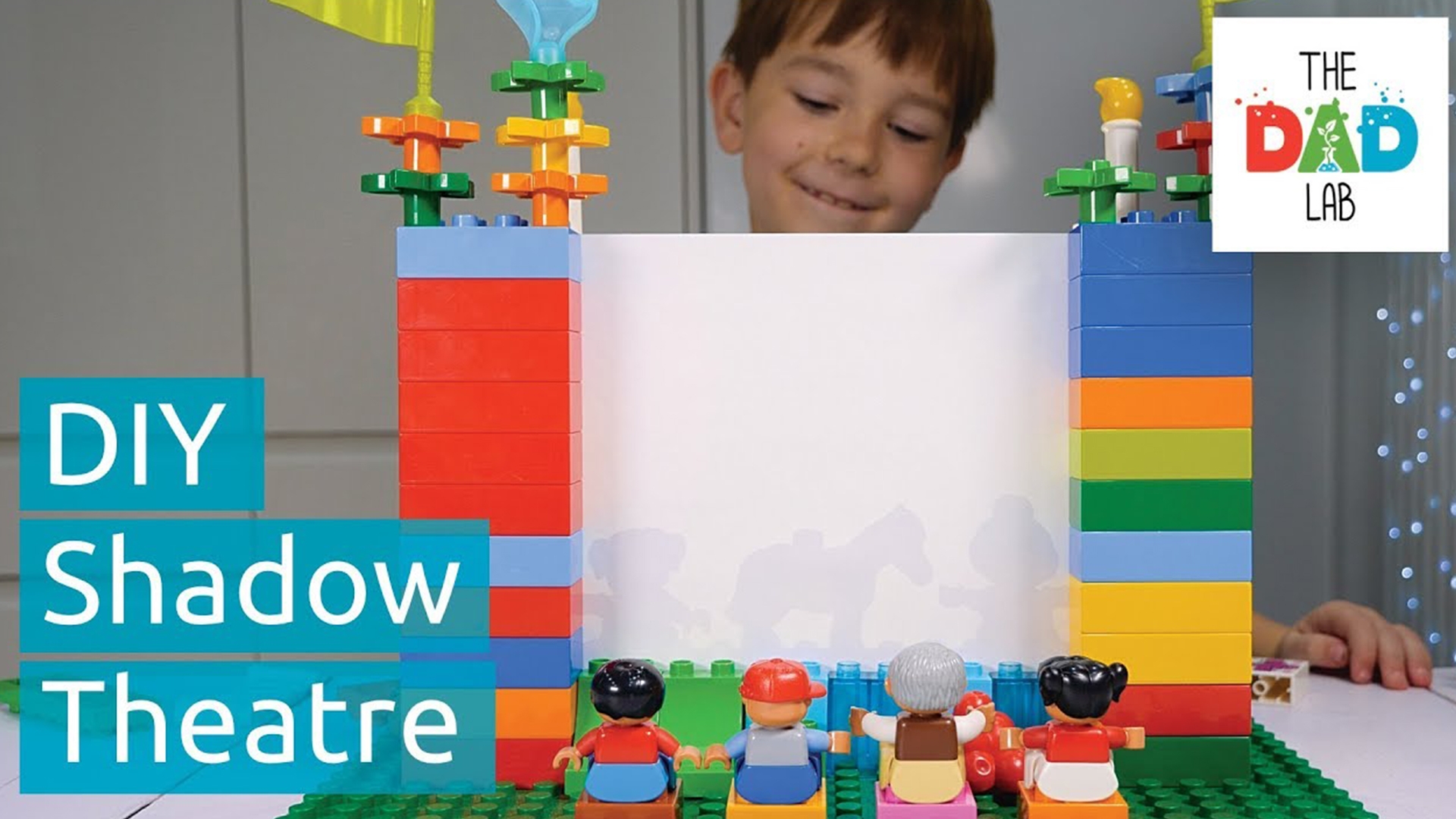 How to Make a Shadow Theatre With LEGO DUPLO