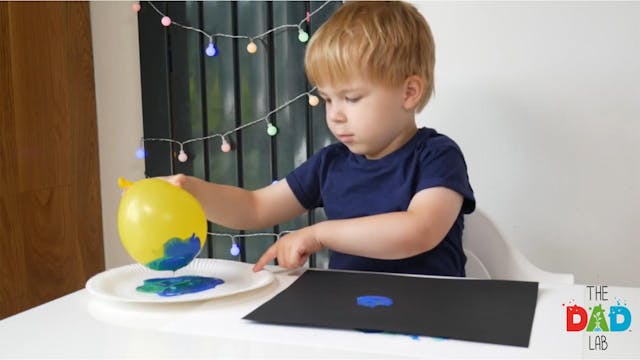 Balloon Stamping | Art Projects for Kids