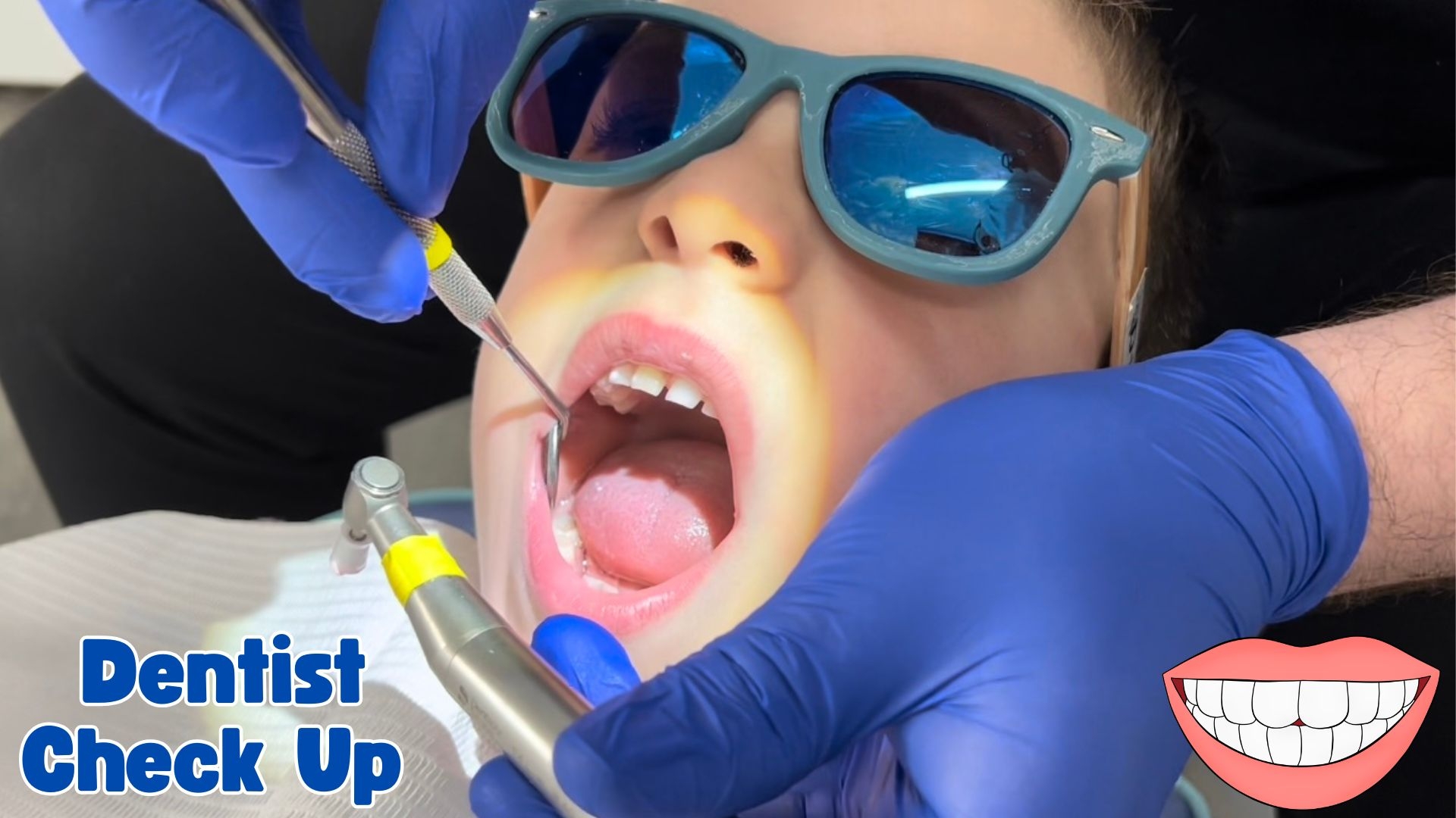 At the Dentist with Oliver and Lucas