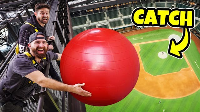 Extreme Catching Battle Vs. Dude Perf...