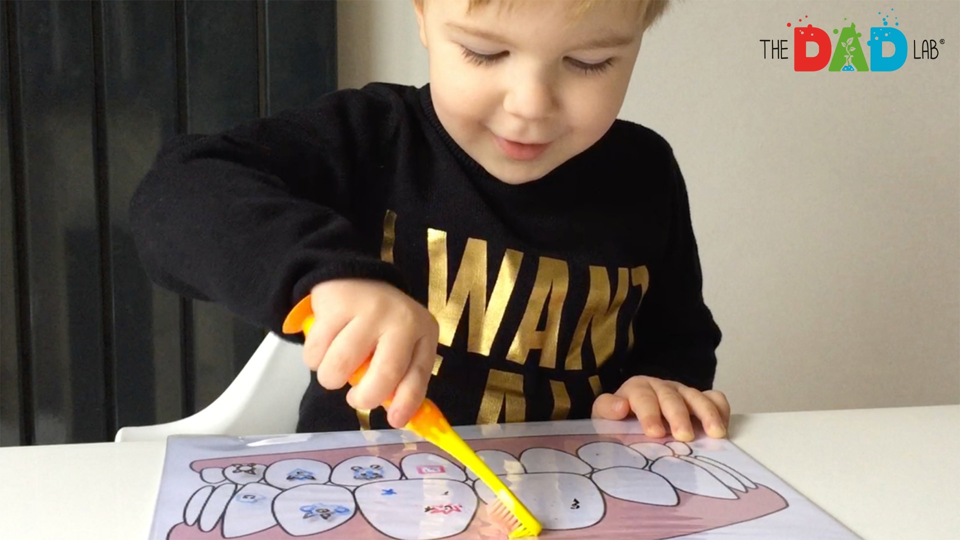 How To Teach Toddler To Brush Teeth Through Fun Activity