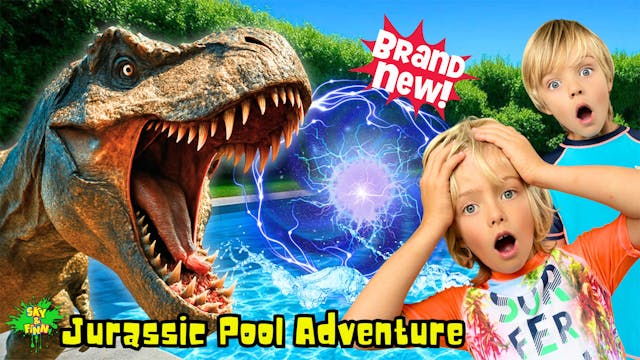 Jurassic Pool Adventure: Swimming wit...