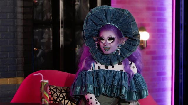 Hey Qween! - Dawn