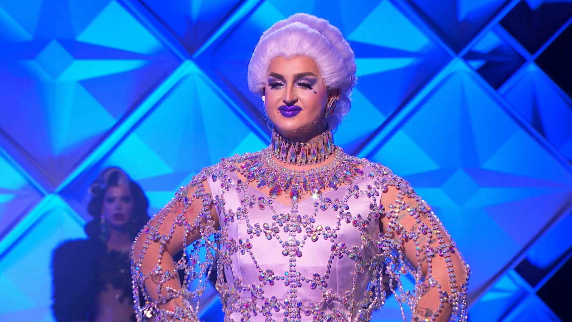 Allie X – Hel|o | Priyanka & Ilona Verley | DR Canada S1E7