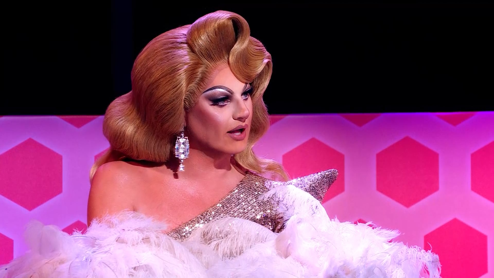 Dua Lipa – Physical | Juicy Kutoure & Reggy B | DR Holland S2E1