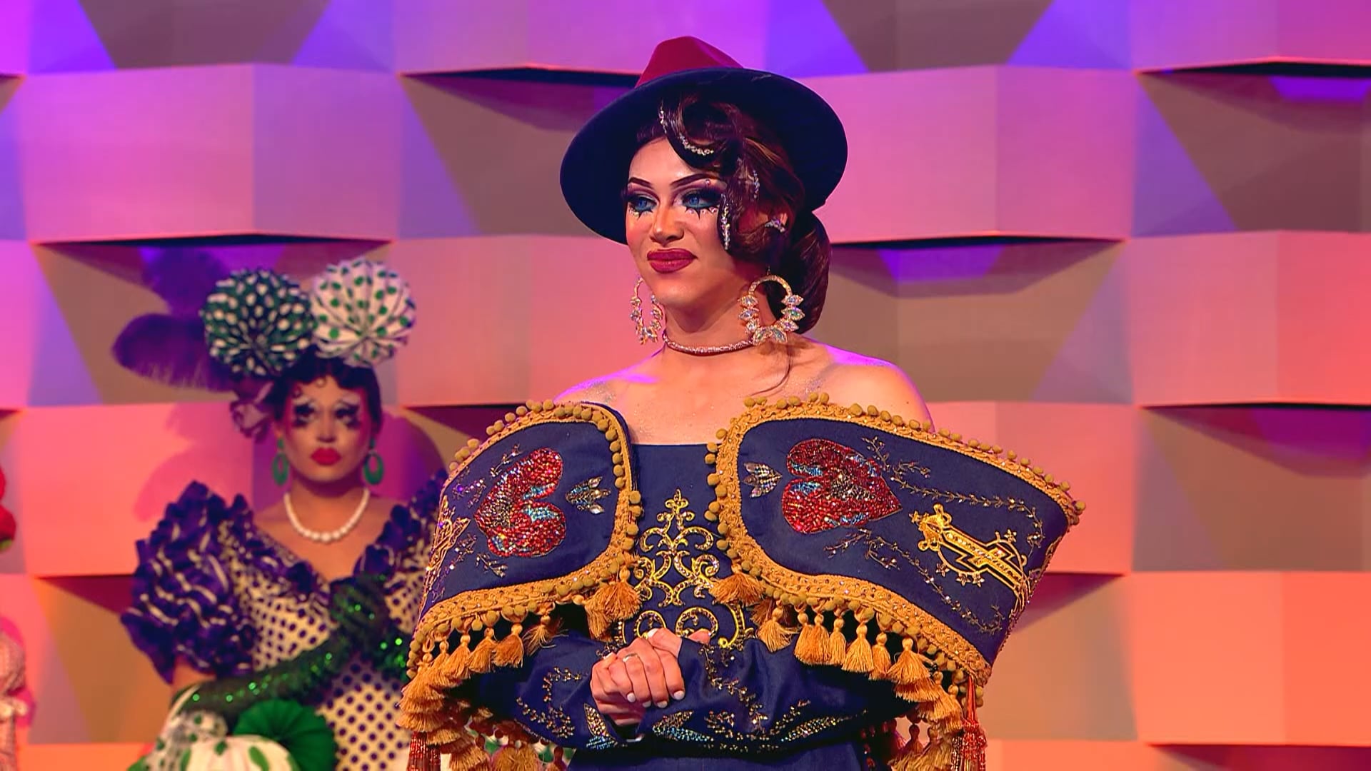 Melody – Mujer Loba | Chloe Vittu & La Niña Delantro | DR España S4E6