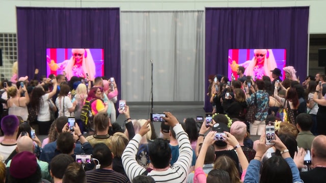 Trixie Mattel Performs Live: RuPaul's DragCon LA 2018