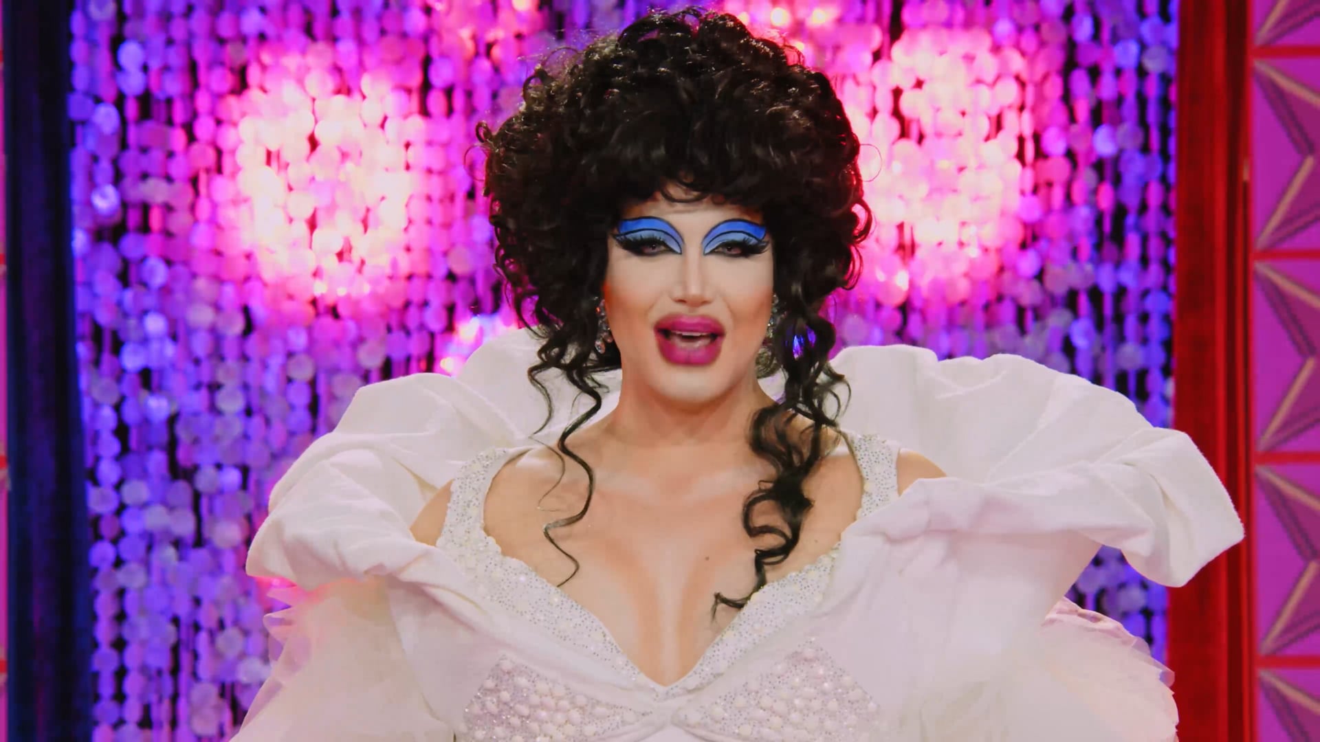 RuPaul – Sissy That Walk | Eva Le Queen & Precious Paula Nicole | DRP S1E10