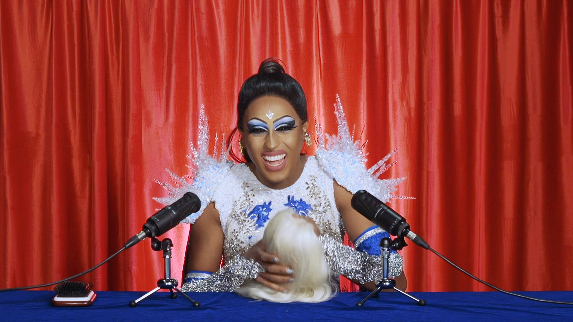 ASMR with Drag Props