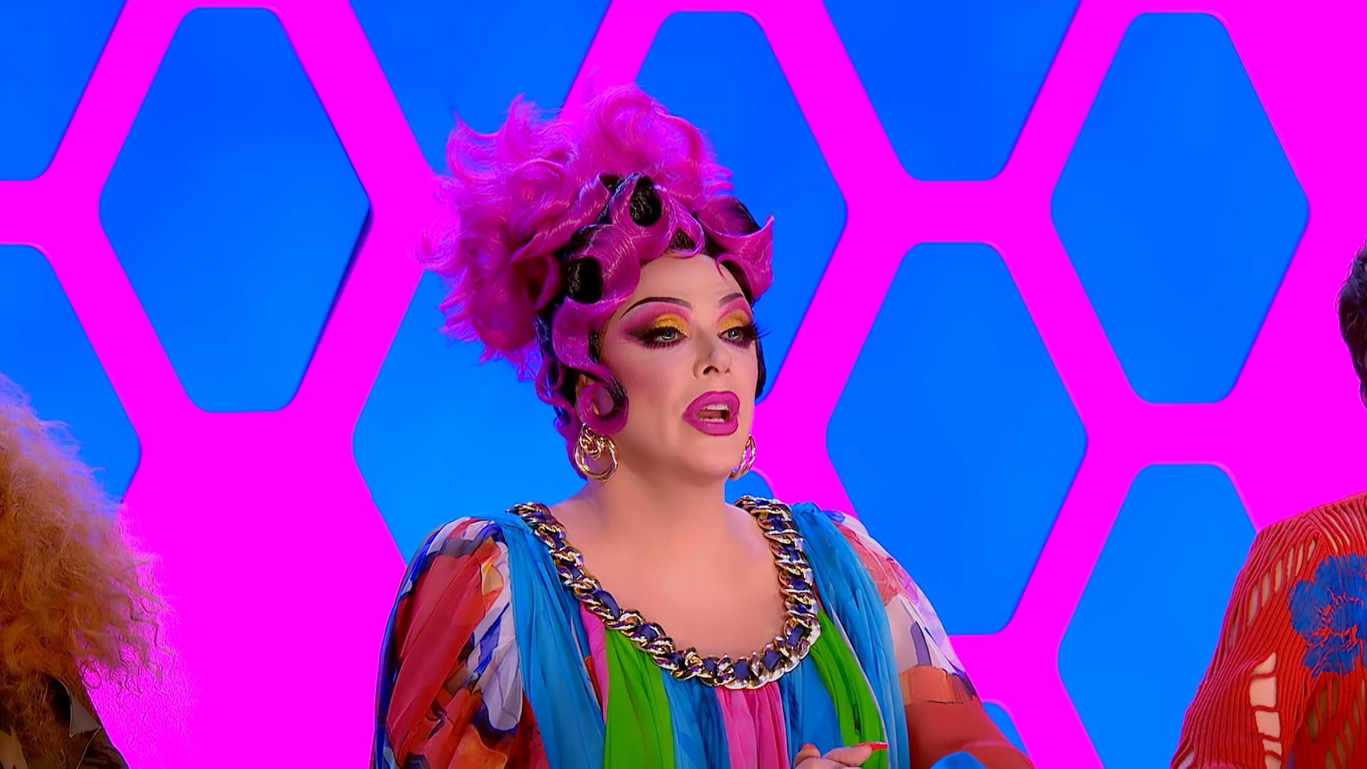 Beth – Dime | Clover Bish & Visa | DR España S3E6