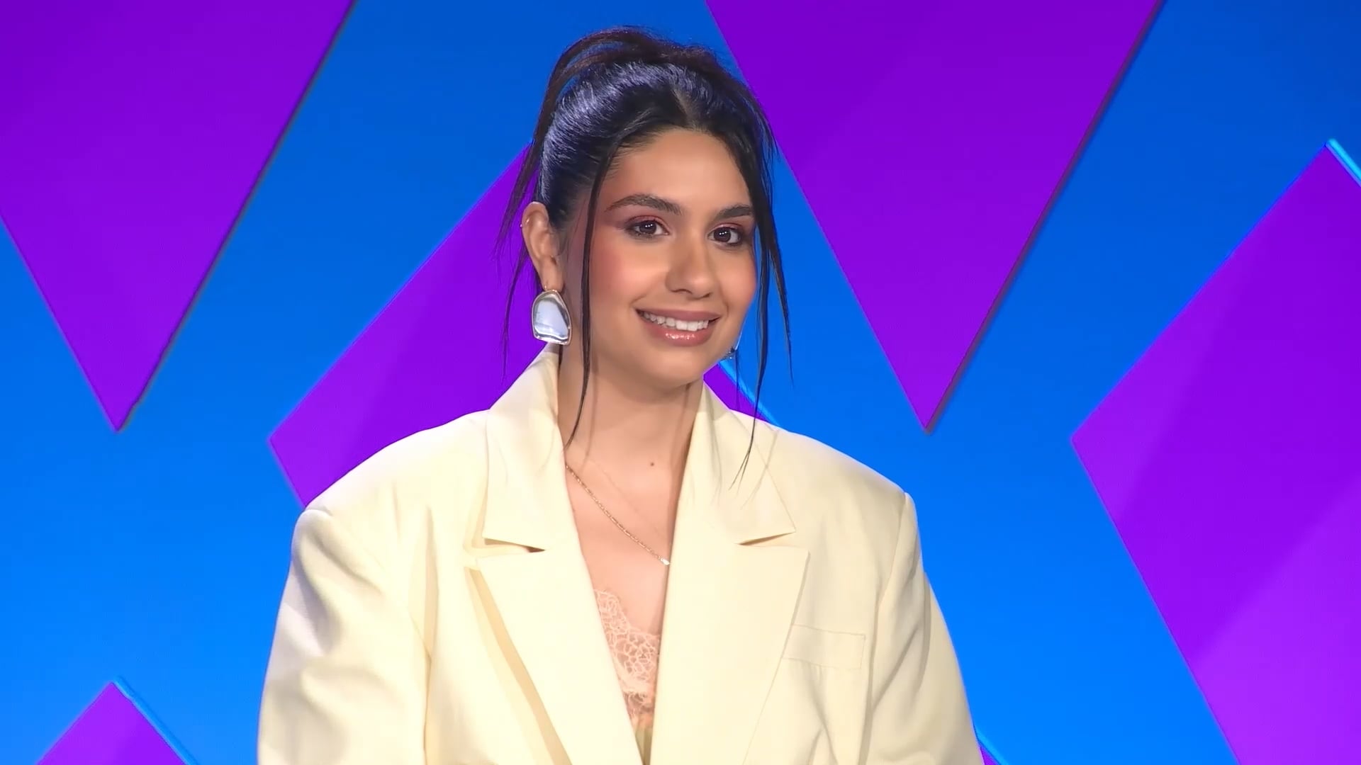 Alessia Cara – How Far I'll Go | Alexis Mateo & Miss Fiercalicious | CVW S2E5