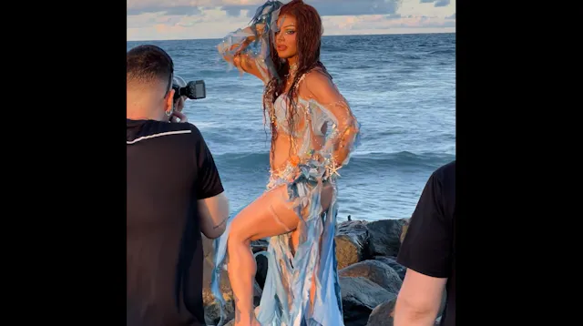 My Untucked Life - April Carrión