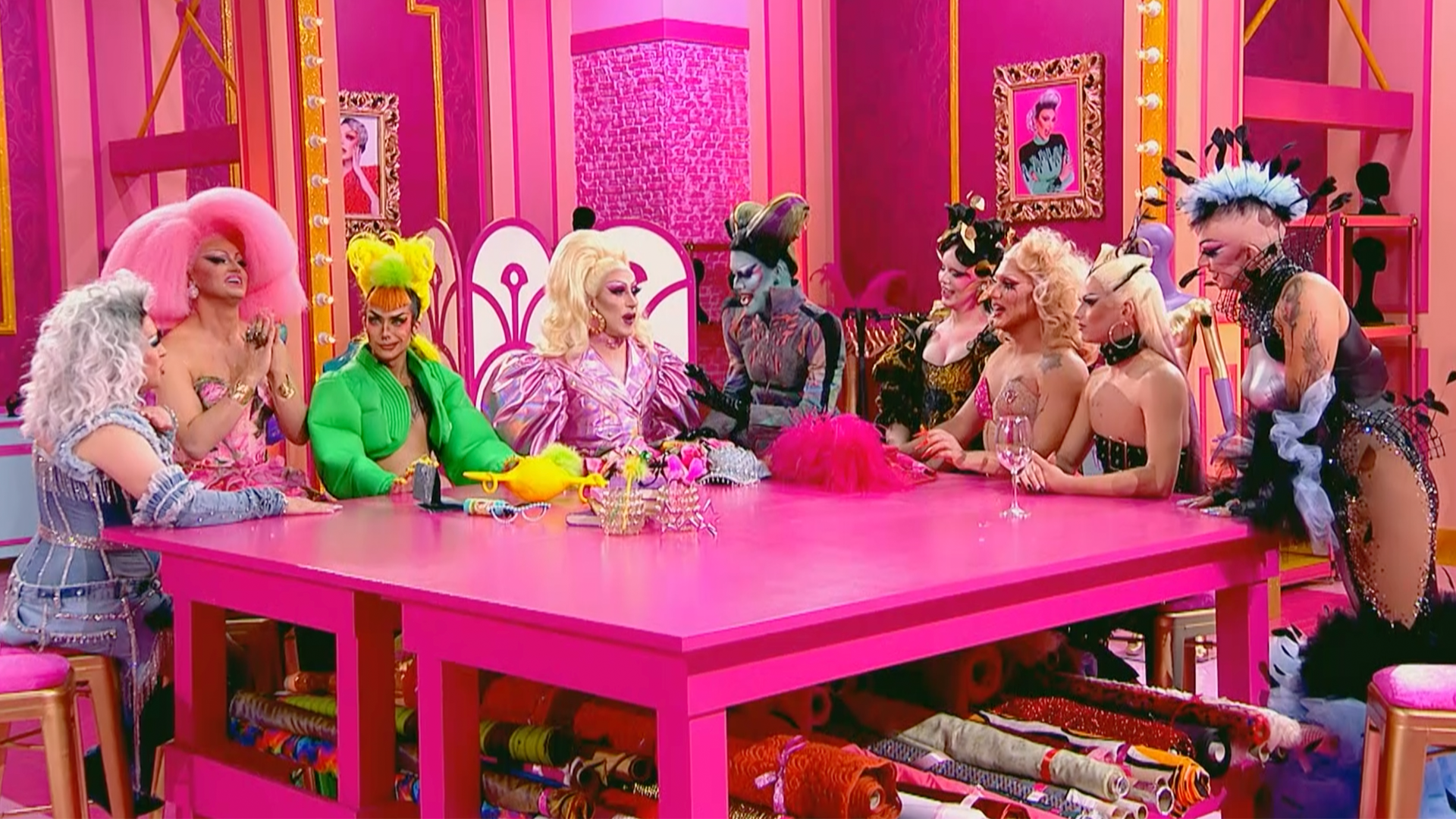 Supremme Eleganza Olé Stars Extravaganza