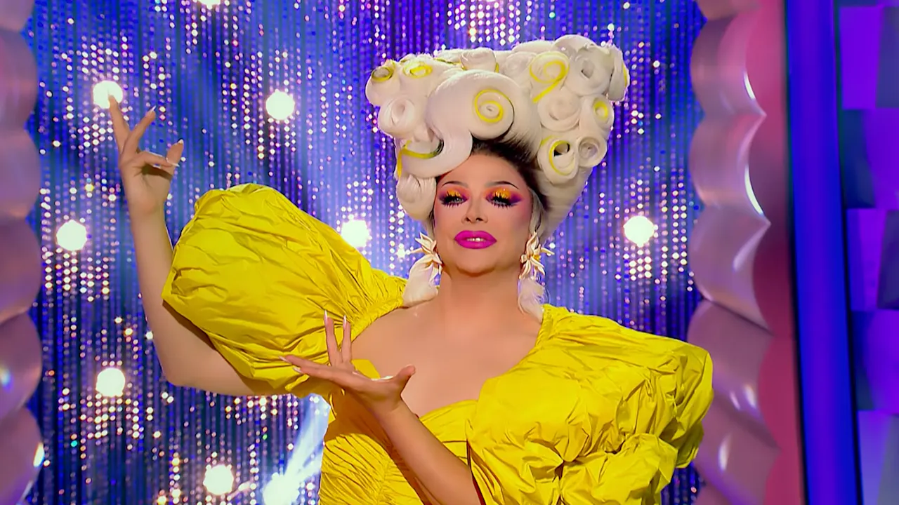 Red and Rossy Carpet - Season 5 - WOW Presents Plus