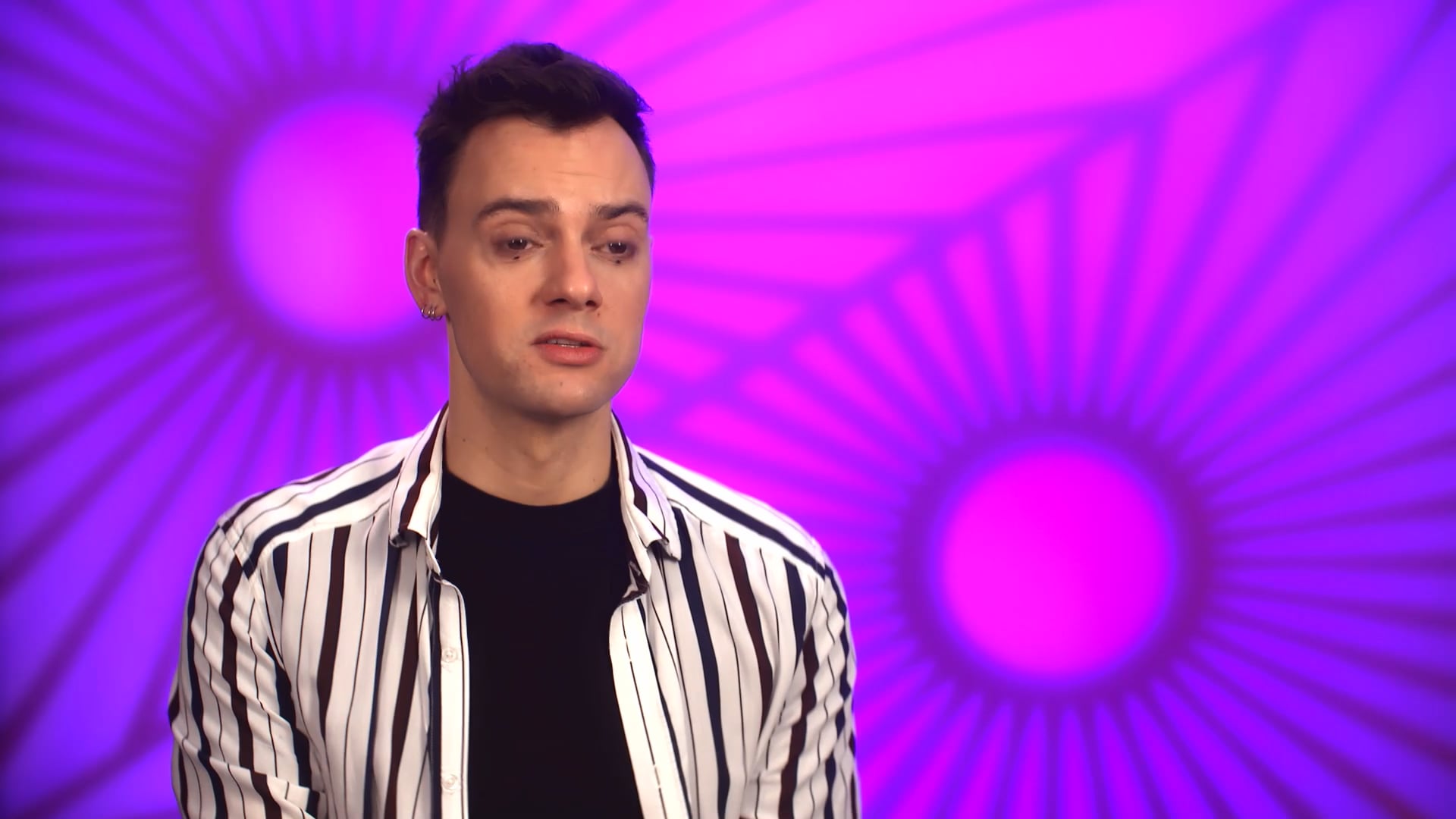 Little Mix – Power | The Vivienne & Crystal | DR UK S1E5