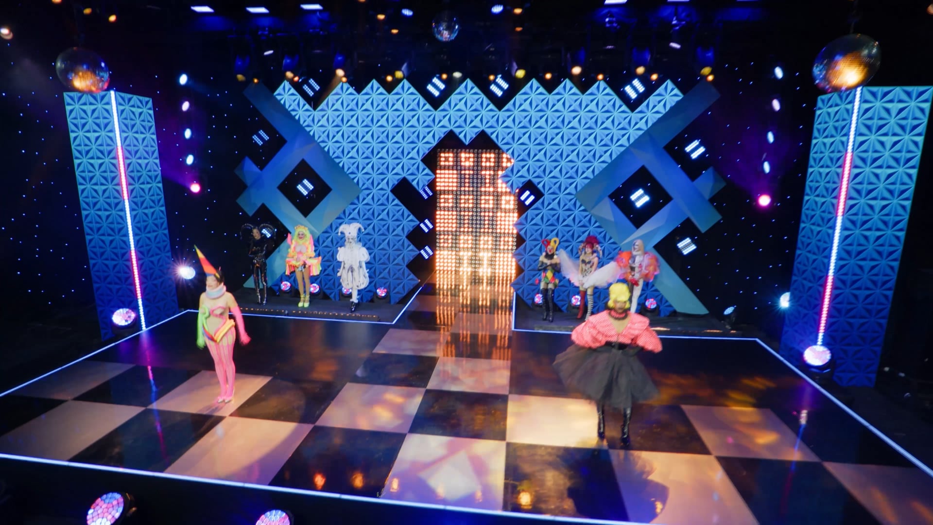 Kratae – Burning For You | Benze Diva & Gigi Ferocious | DRT S3E5