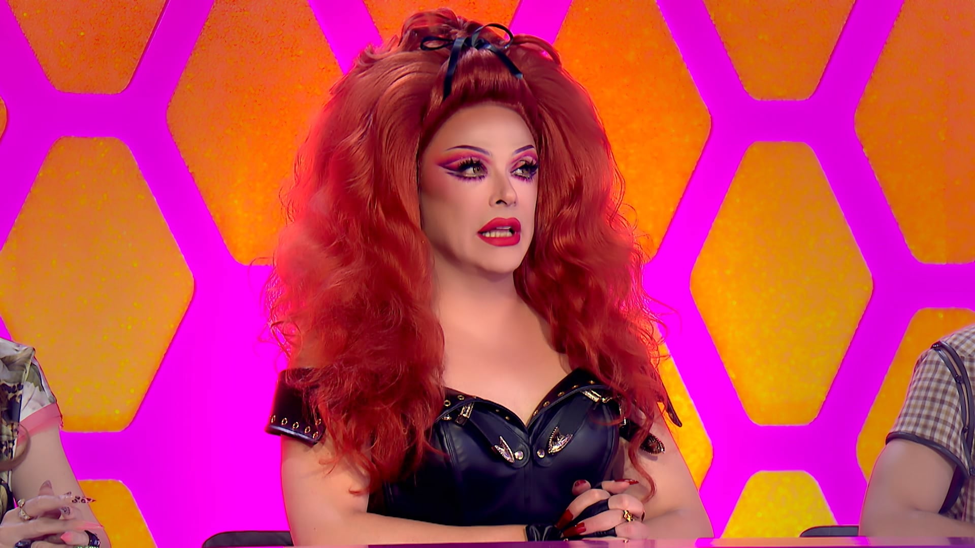 Rebeca – Duro de pelar | Eva Harrington, La Escándalo, & NIX | DR España S5E4