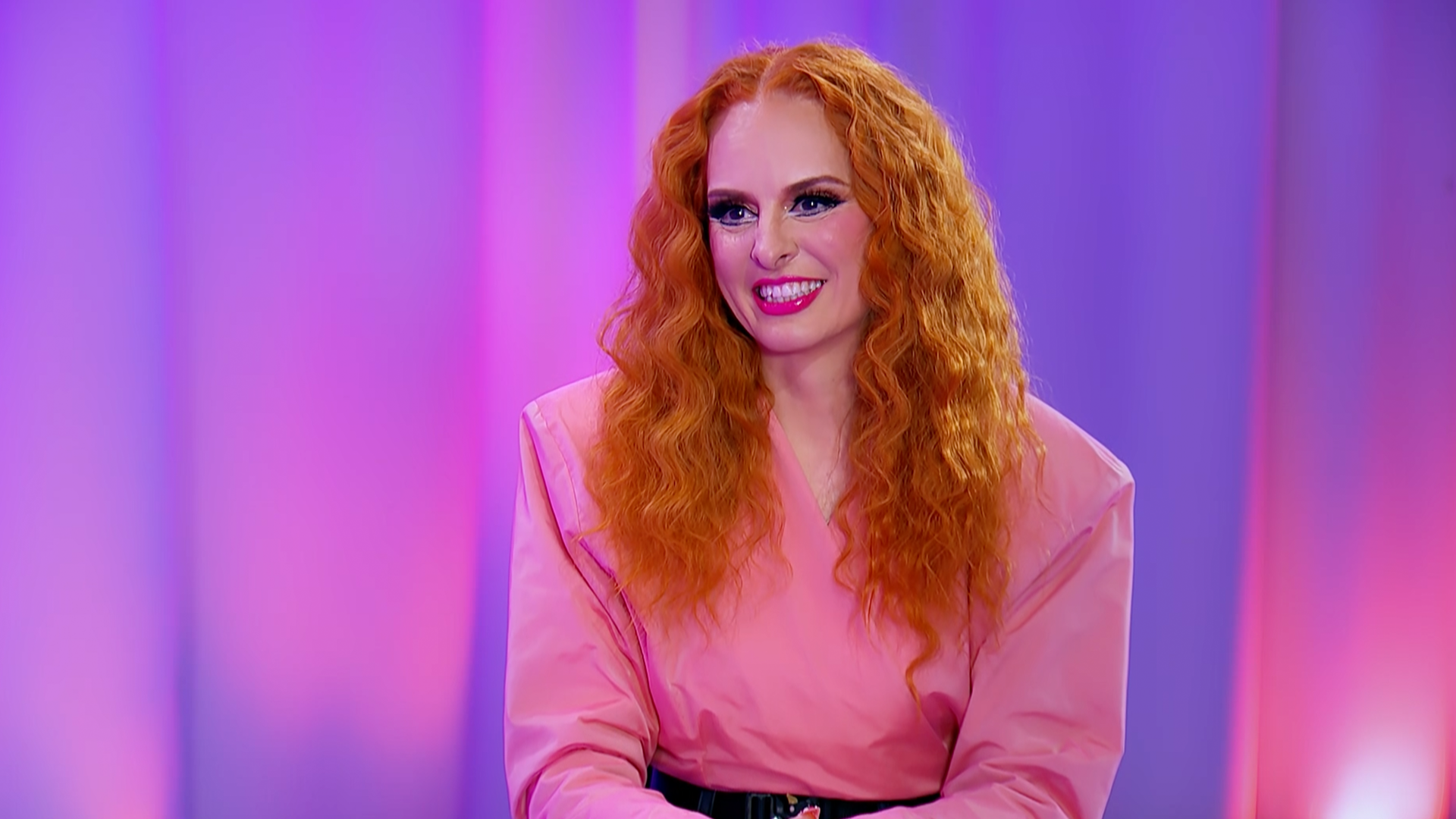 SPOILER: Tras la Carrera with the Fourth Eliminated Queen of Season 5