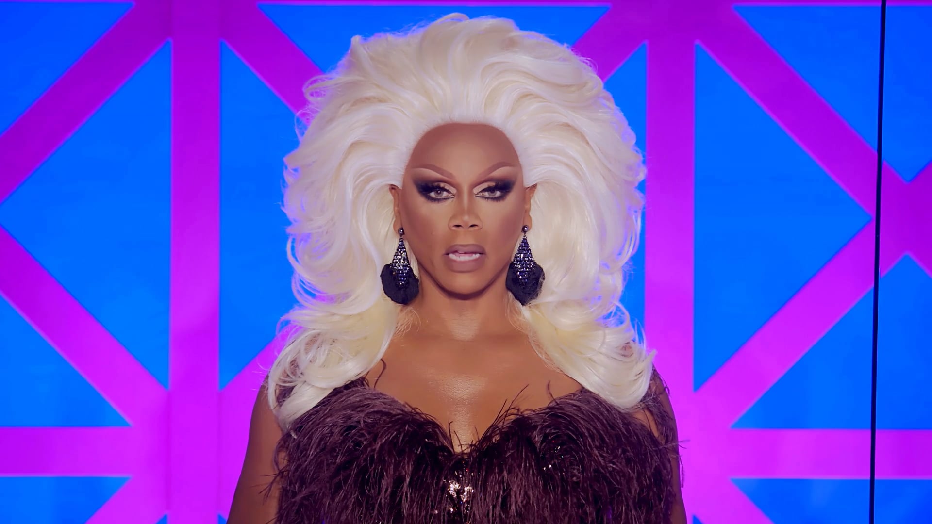 Mabel  – Let Them Know | Dakota Schiffer & Just May | DR UK S4E1