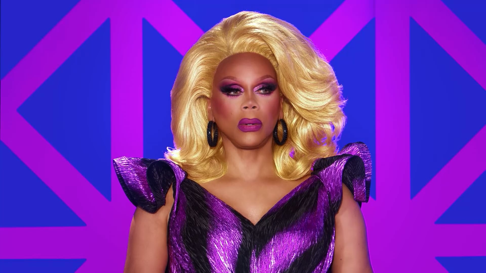 Little Mix – Sweet Melody | Anubis & Elektra Fence | DR UK S3E1