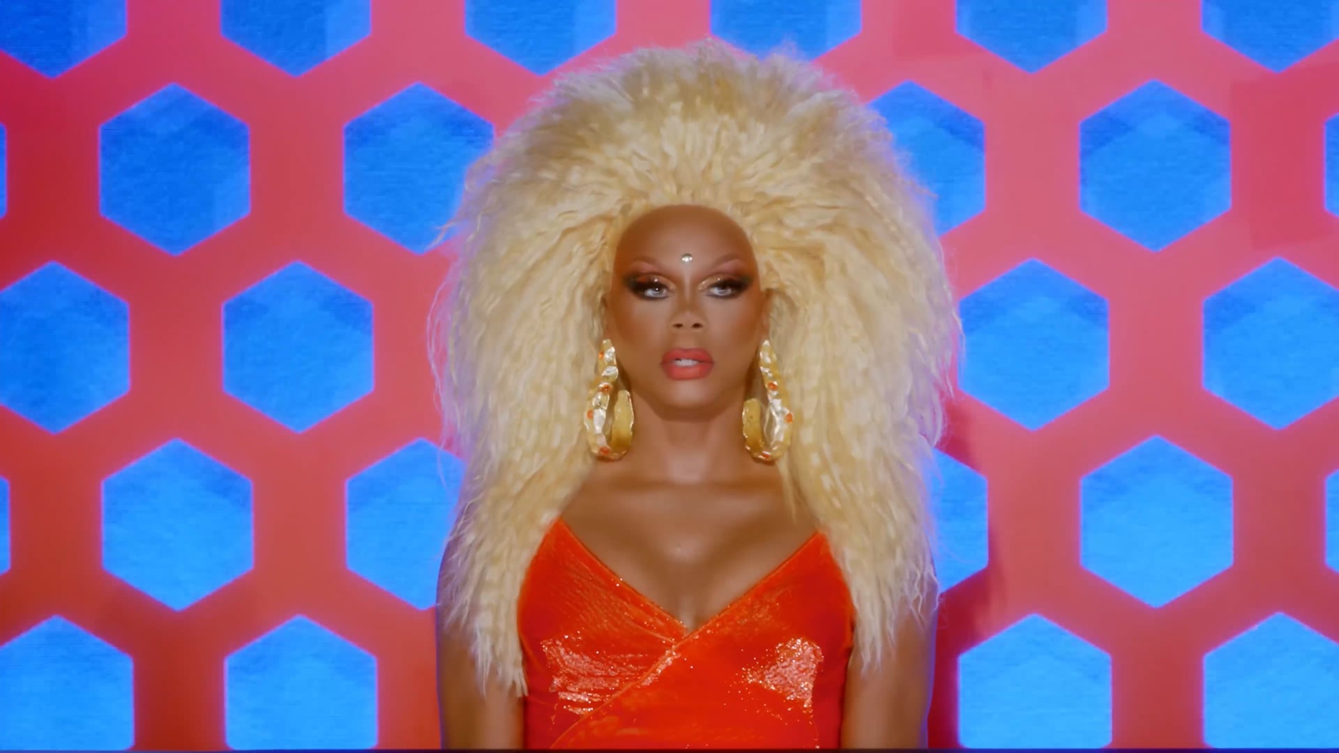 Tina Arena – Chains | Molly Poppinz & Yuri Guaii | DR Down Under S2E5