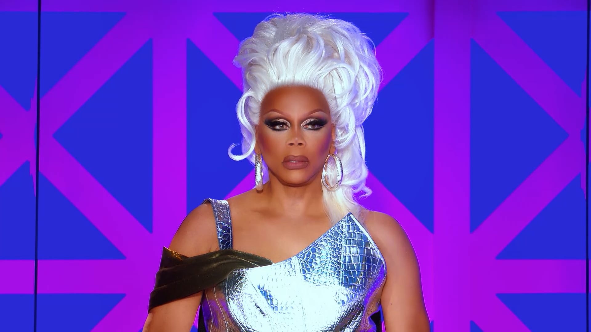 Girls Aloud  – Something New | Ella Vaday & Kitty Scott-Claus | DR UK S3E8