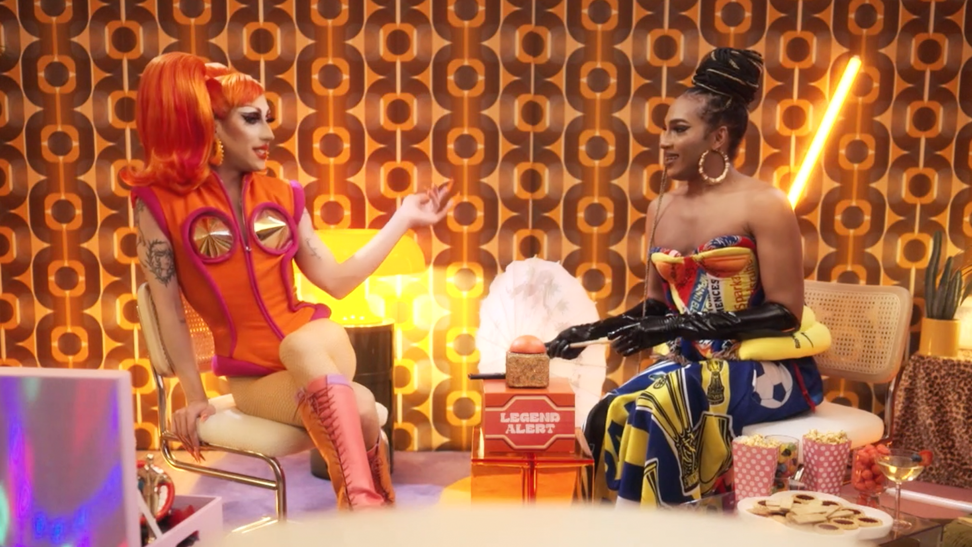 SPOILER ALERT: Drama Queens - Drag Race France Season 2, Episode 1