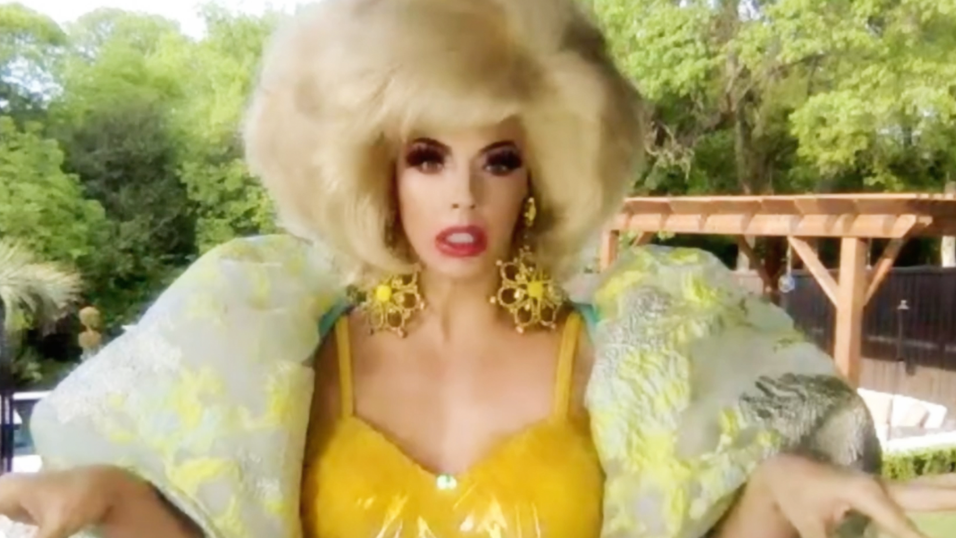 Tiger King, Walmart + Poo