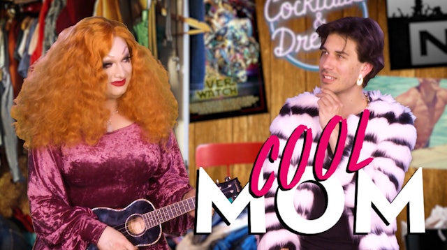 Jinkx Holds A Ukelele For Ten Minutes