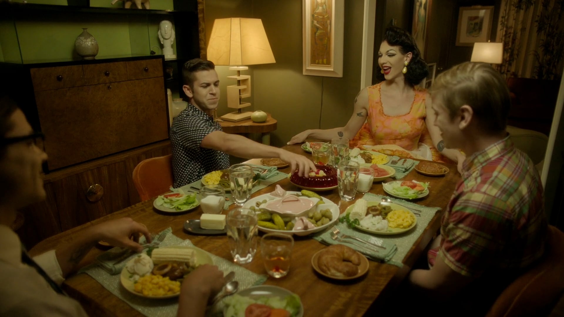 Violet Chachki: Bettie