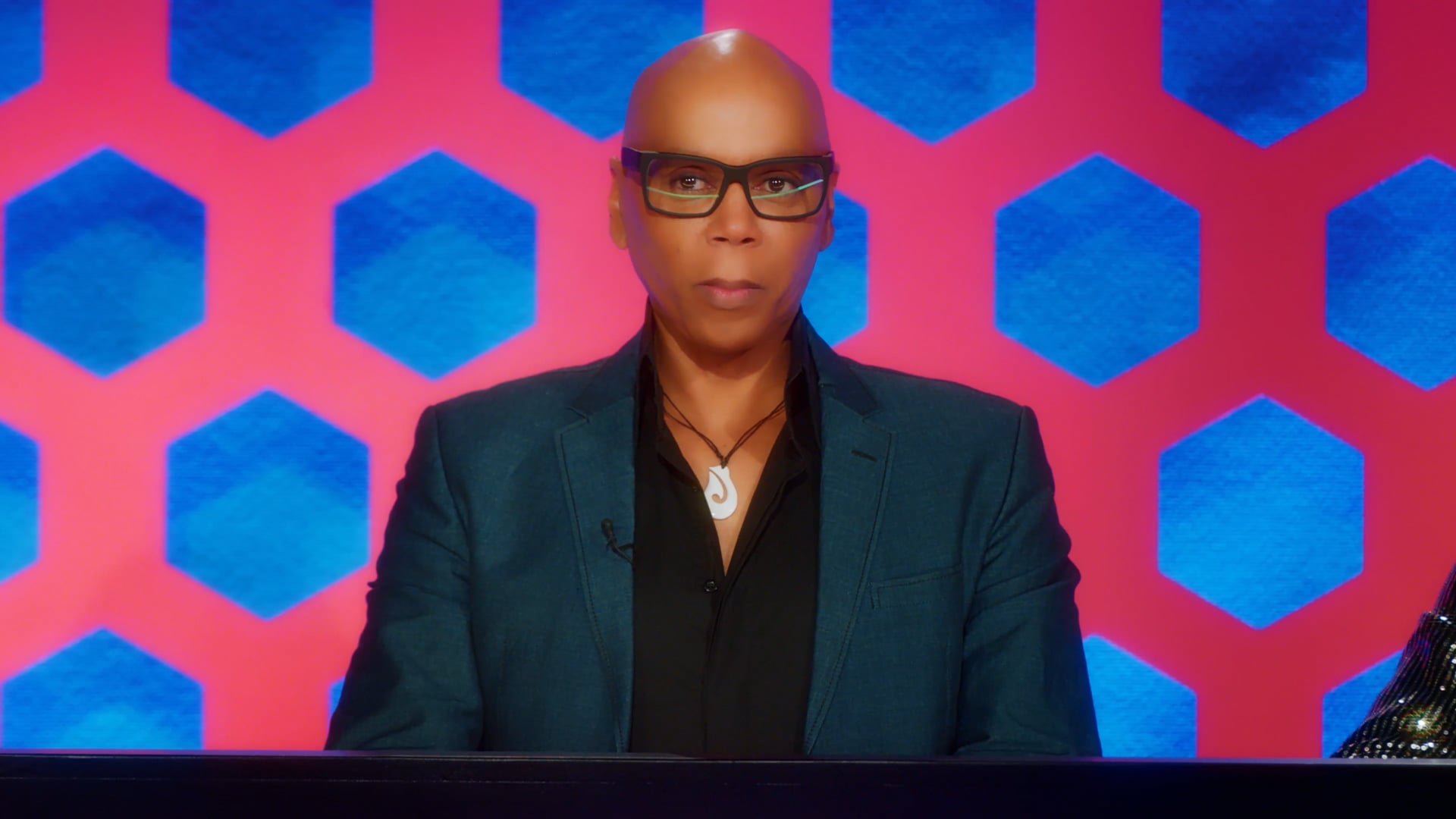 Bee Gees – Tragedy  | Elektra Shock & Jojo Zaho | DR Down Under S1E1