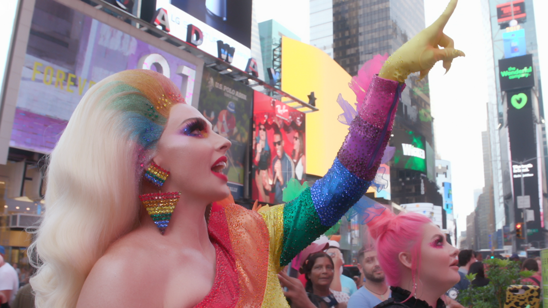 Alyssa Takes New York