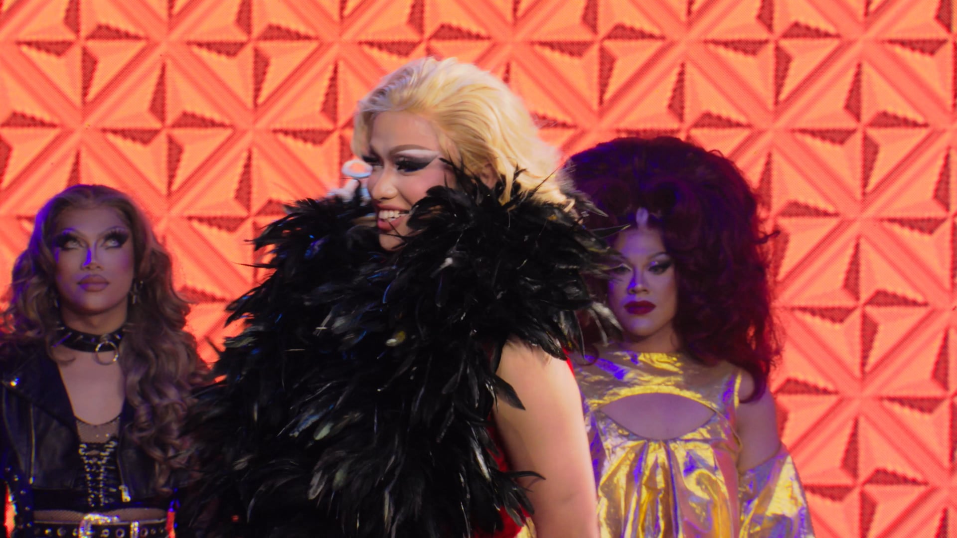 RuPaul – Queendom (JROB Remix) | Viñas Deluxe & Brigiding | DRP:SR S1E7