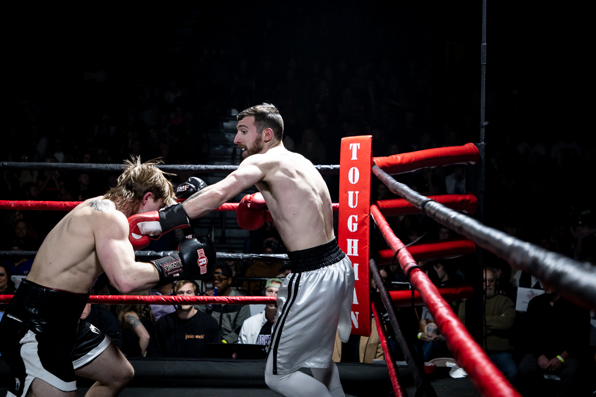 Featured Fights: Moore vs. Coo