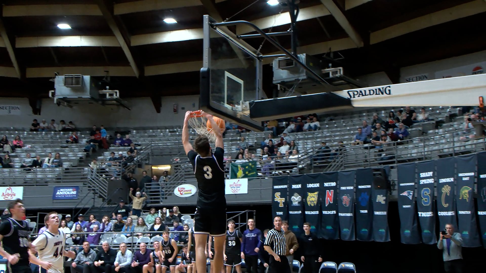 Late run seals game for James Monroe in 73-62 win over Independence