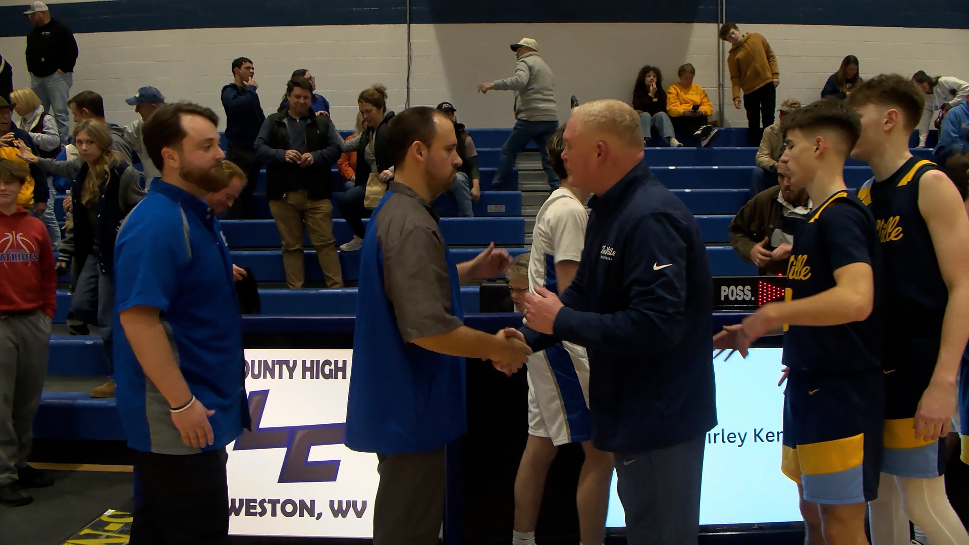 Lewis County seals game from the foul line in 39-32 win over Hedgesville